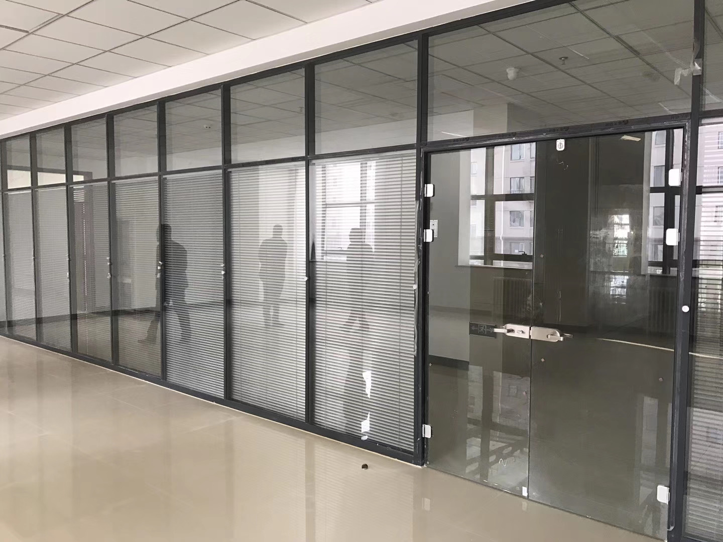 东陵区折叠窗电动门 - 方案